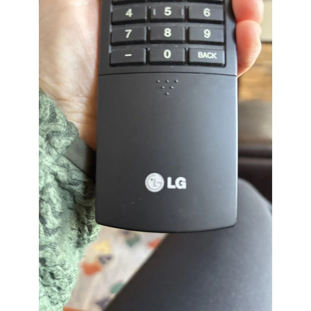 LG remote control 671-090-0011Z